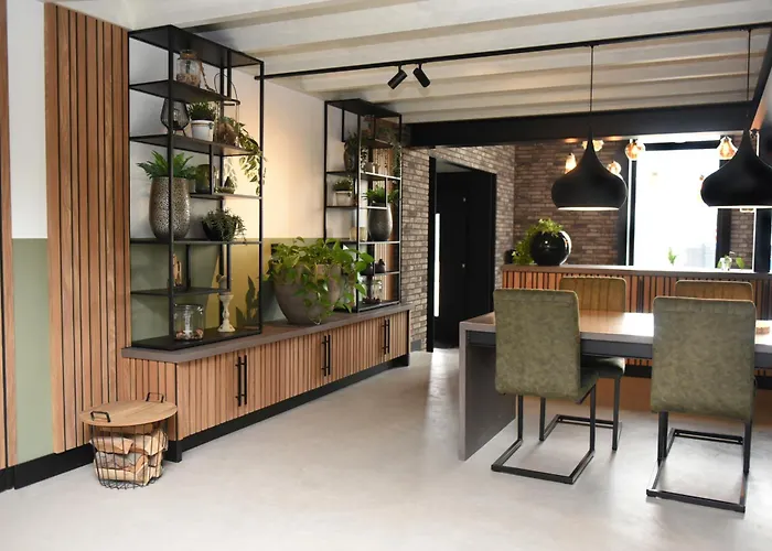 Βίλα Met 13 Slaap Alphen (North Brabant)