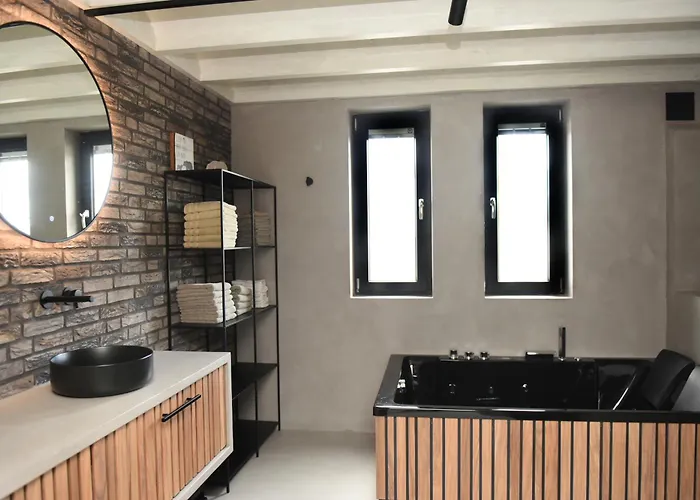 Villa Met 13 Slaap *