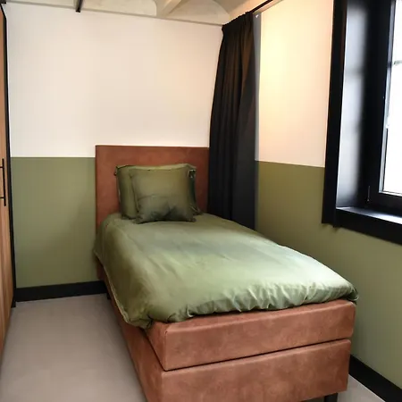 别墅 Met 13 Slaap Alphen (North Brabant)