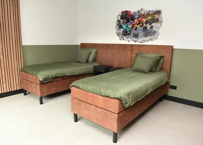 Met 13 Slaap Villa Alphen (North Brabant)